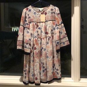 Flowy dress with paisley print.